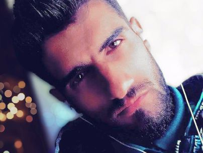 صادق حسنی اصل با نام هنریِ آرین راد صادق حسنی اصل با نام هنریِ آرین راد