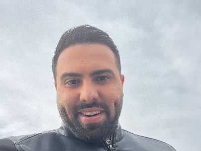 اميرحسين آقاطاهر اميرحسين آقاطاهر